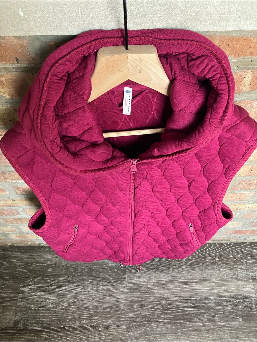 Free People Movement Dream Big Quilted Vest. - Picture 4 of 14